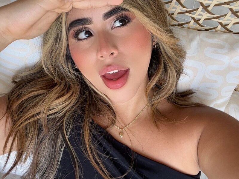 Olivia Santosgb low quality
