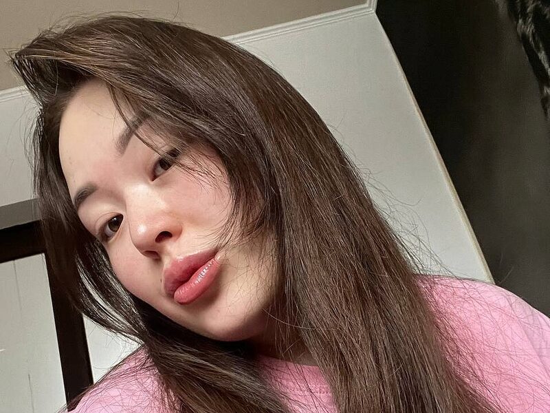Linette Pashia low quality
