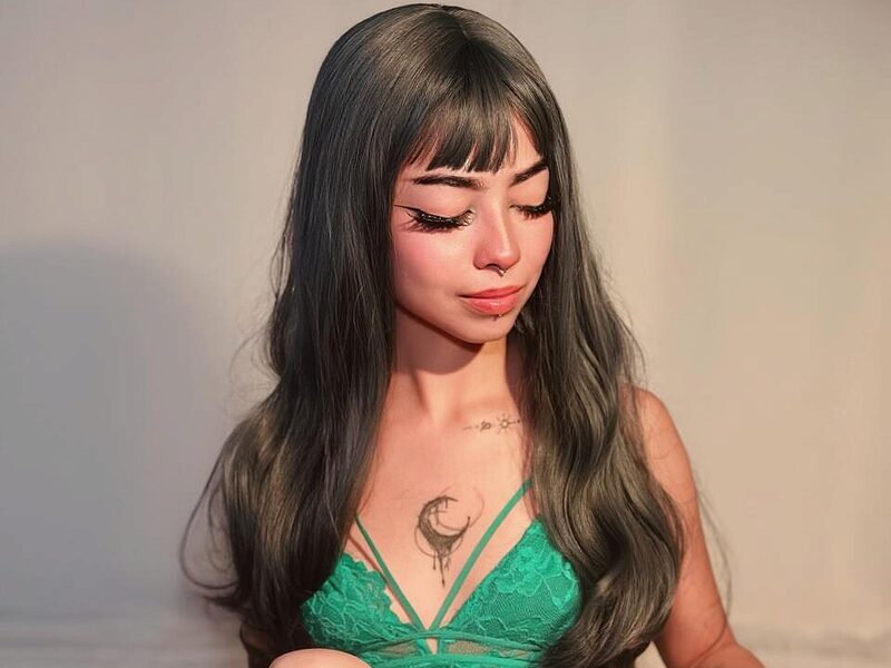 Ivy Lunaa low quality