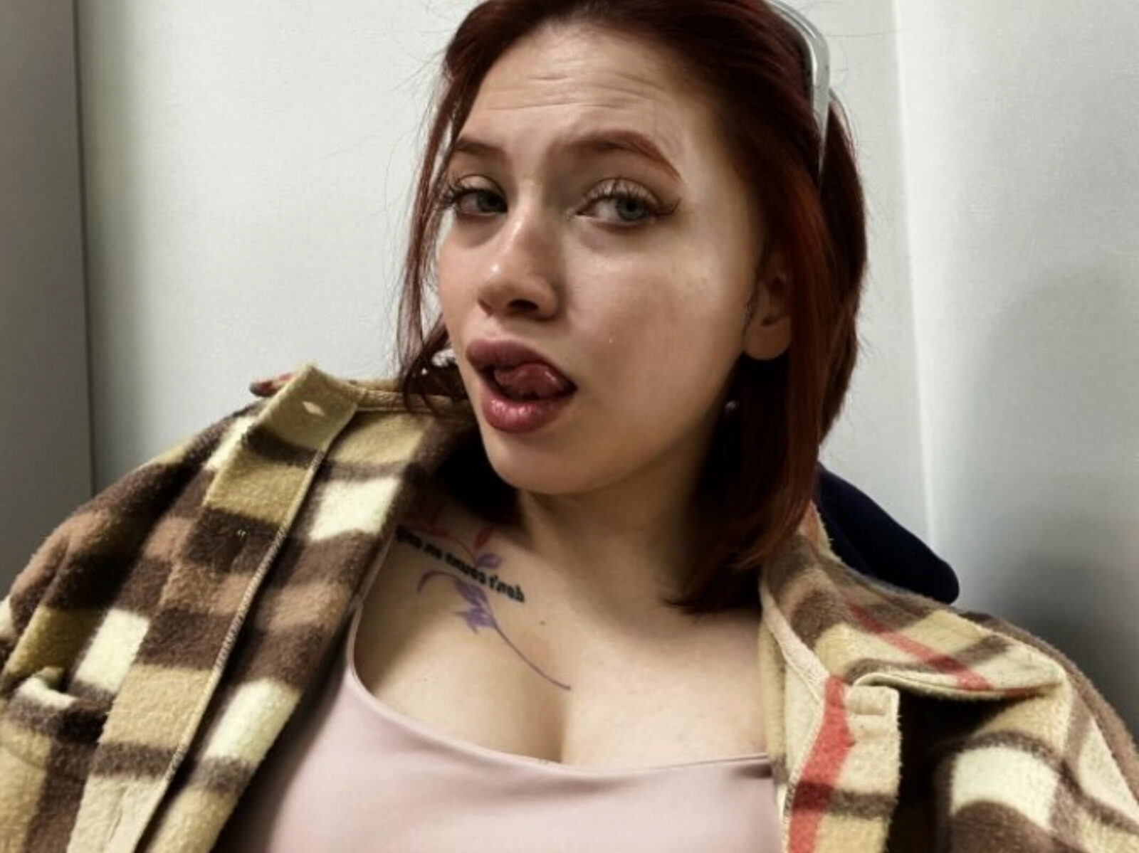 Corie Letizia low quality