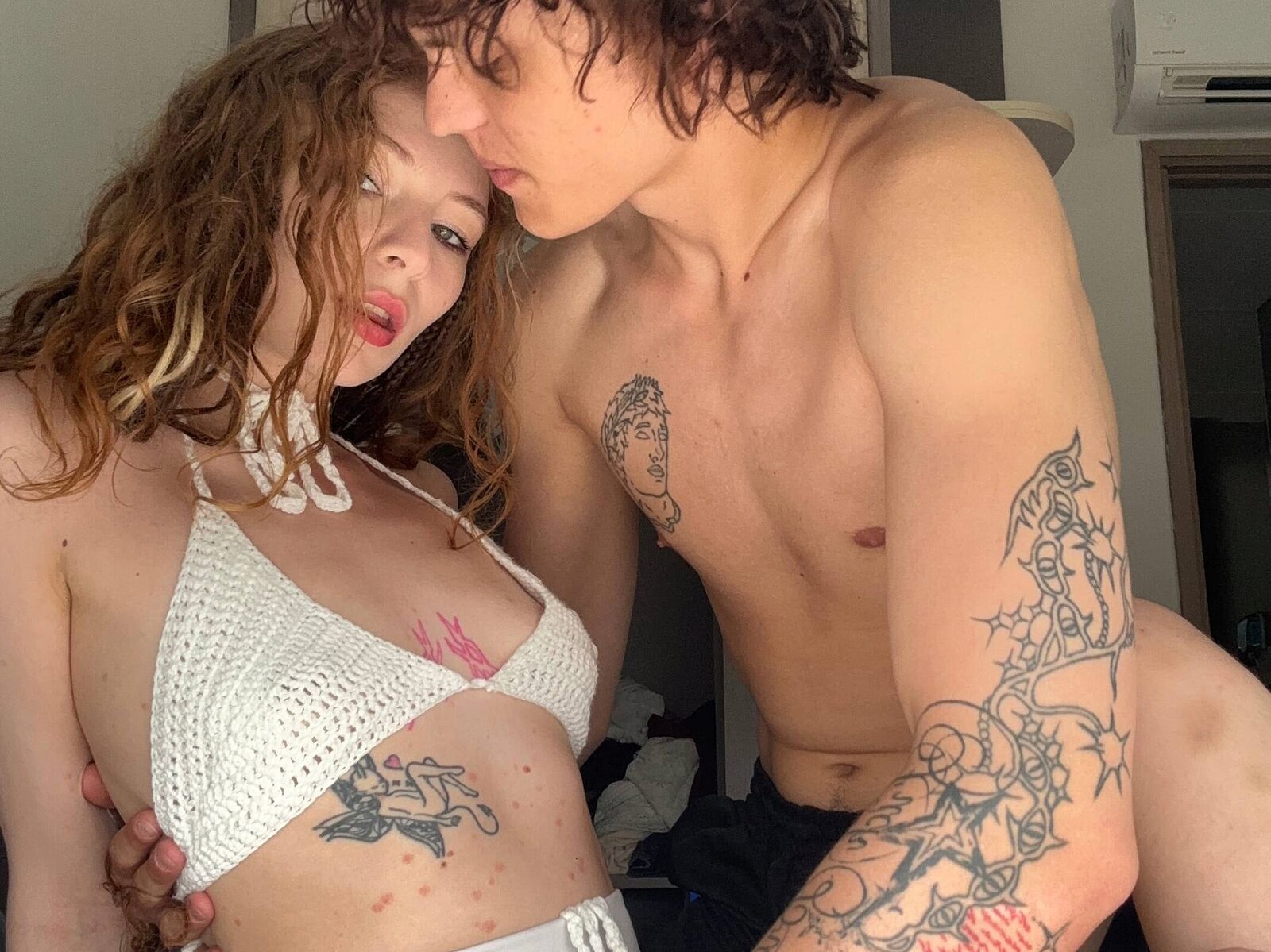 Luz Valliere & Eladia Emmette
