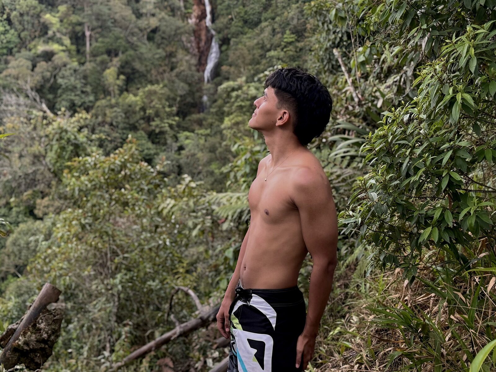 Salomon Mendoza low quality