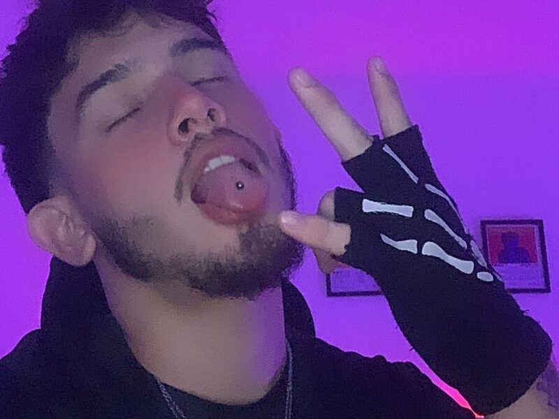 Dante Whitee low quality