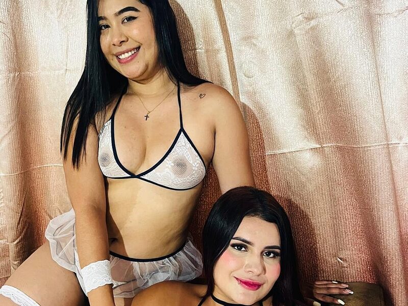 Mabel Paz & Emma Coxz