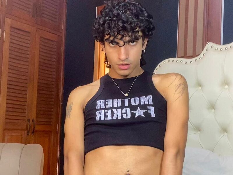 Valentino Bonnet low quality