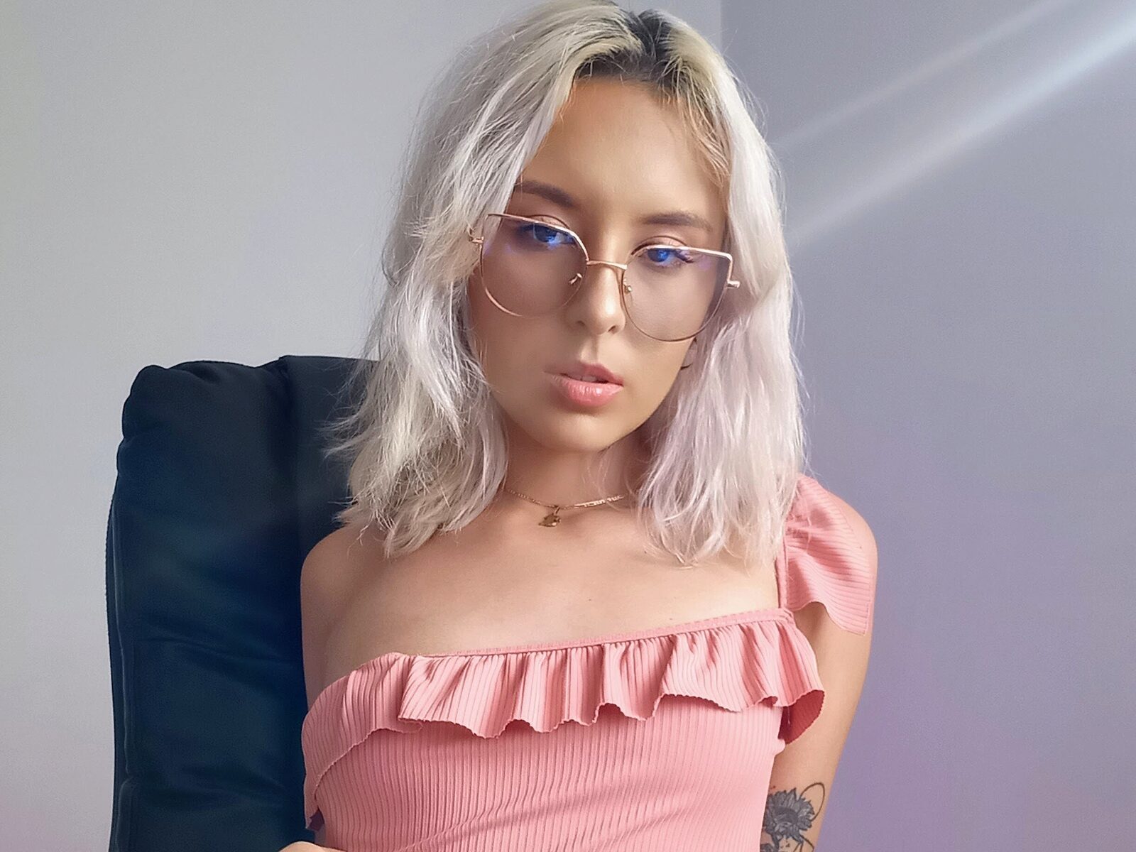 Issabella Harmon low quality