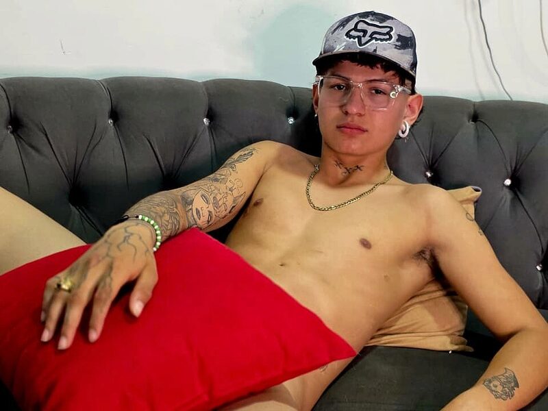 Jaxon Reyes low quality