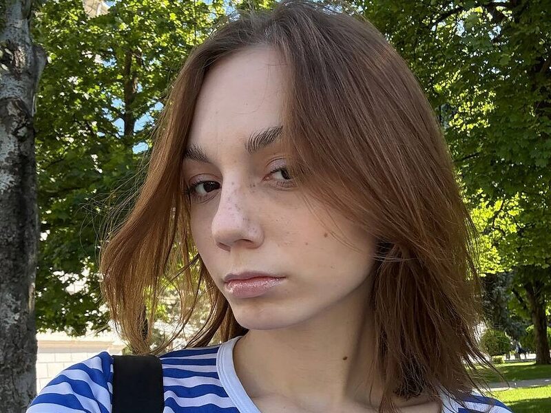 Eva Leester low quality
