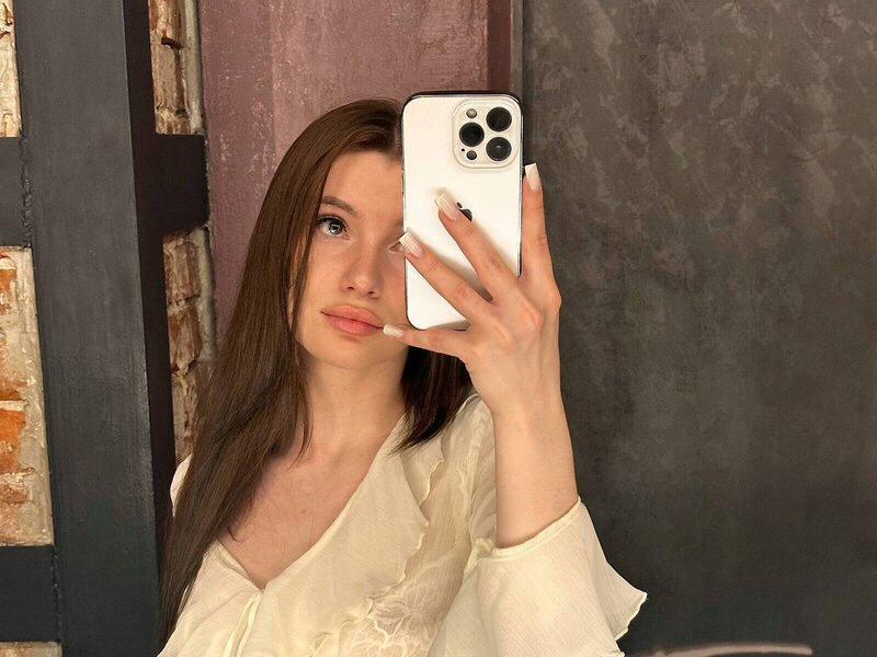 Arianna Jakiela low quality