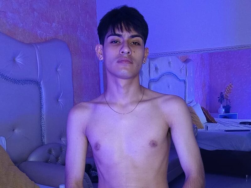 Tayler Cruz low quality