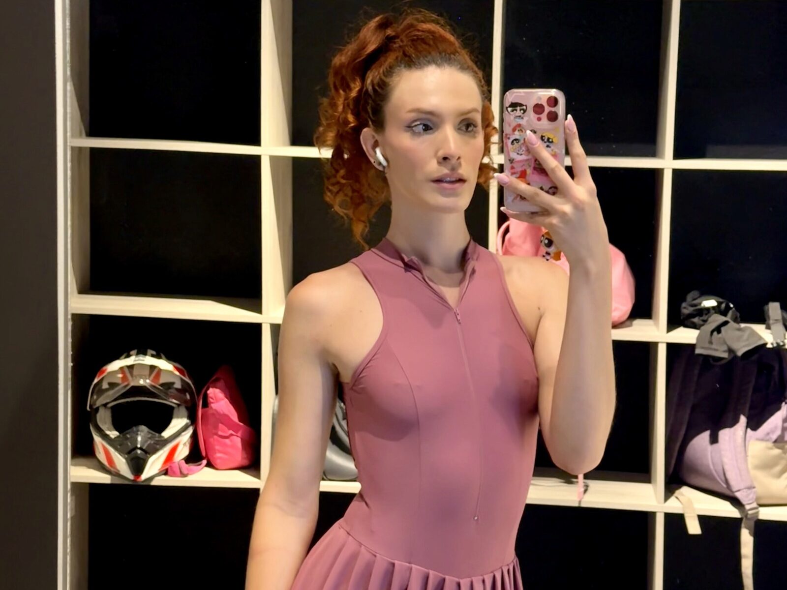 Emma Logge low quality