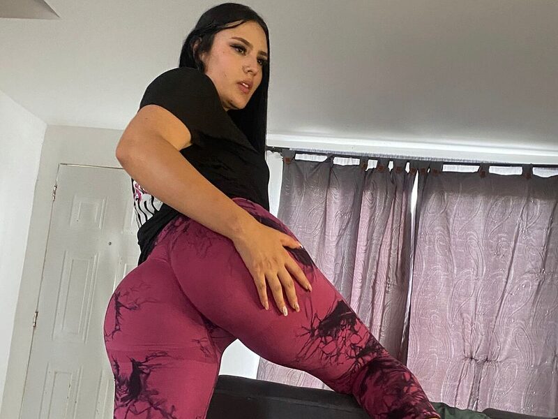 Scarlett Luxe & Mason Page