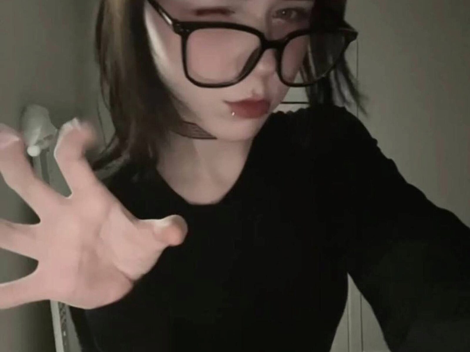 Shantay Blocker low quality