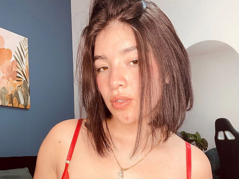 Camiila Saenz low quality