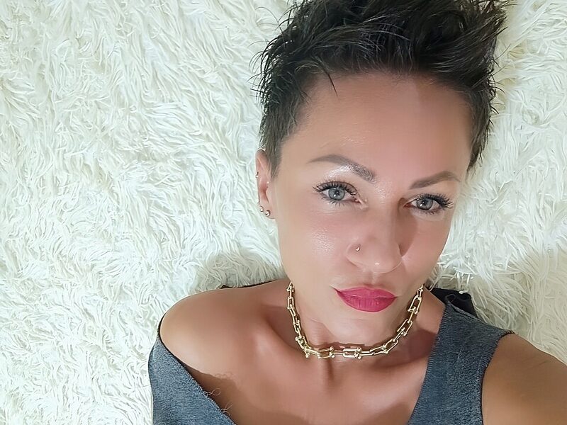 Vika Sky low quality