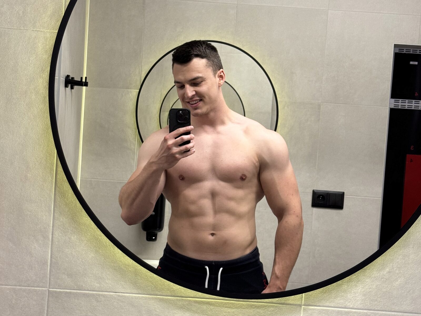 Lewis Vega