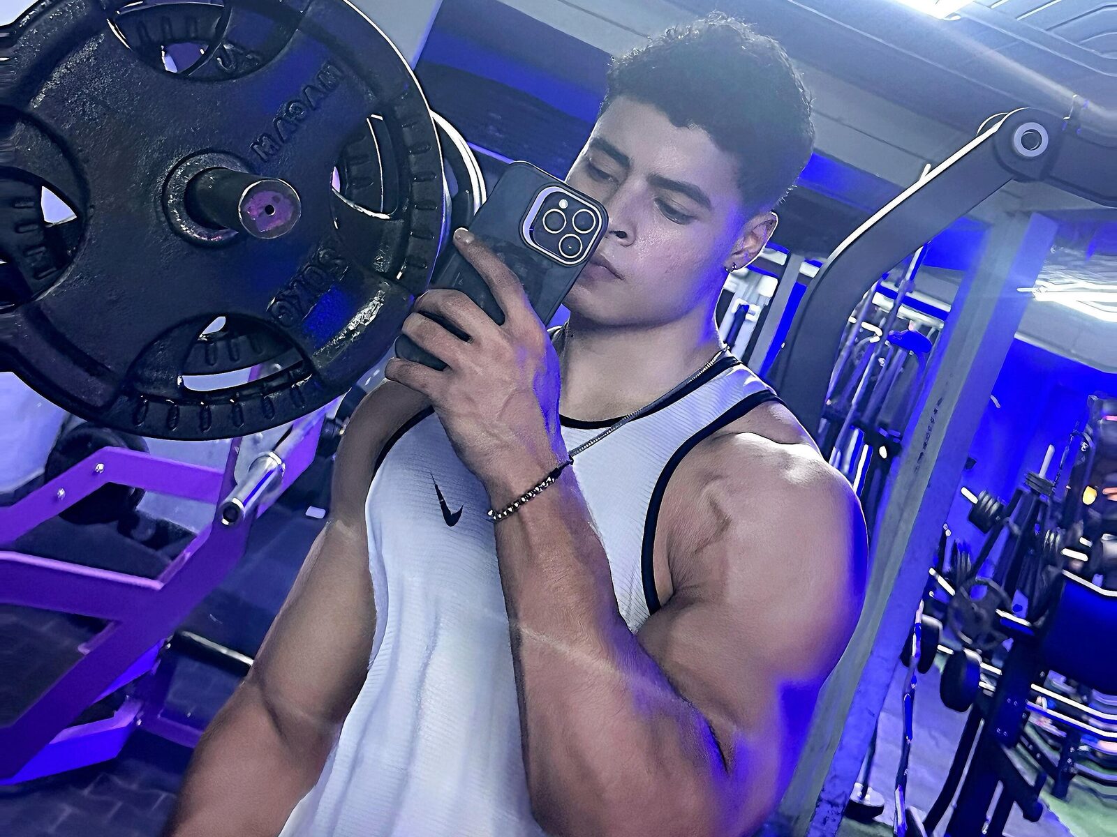 Aaron Castlee low quality