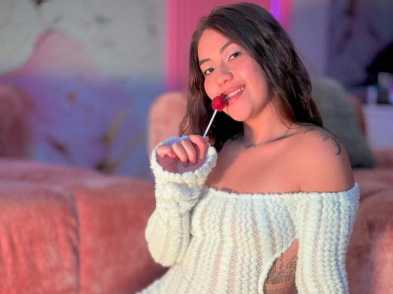 Alanaa Noriega low quality