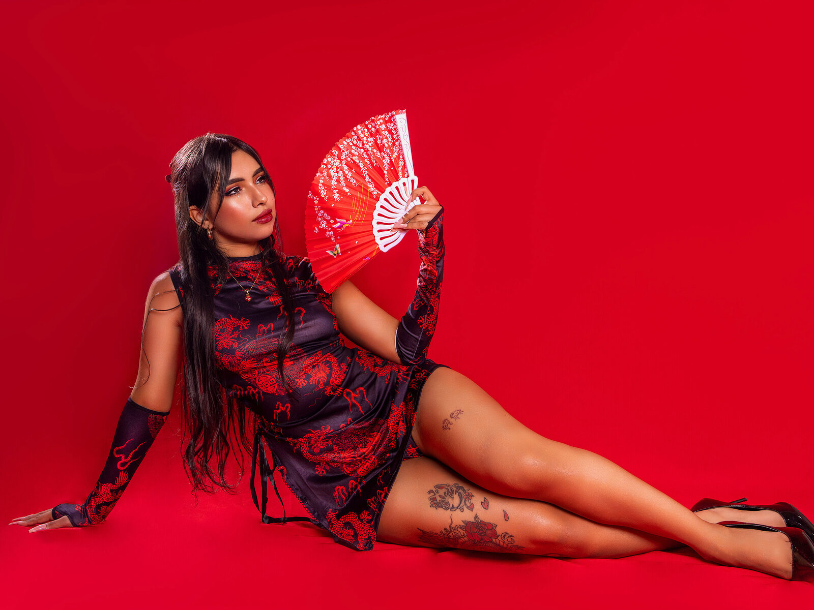 Alessia Crimson low quality