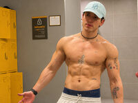 AARON_BAIN