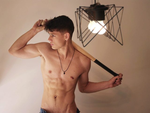 Anthoni Thompson