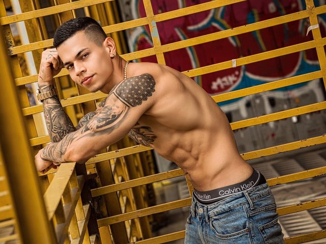 Aron Dark