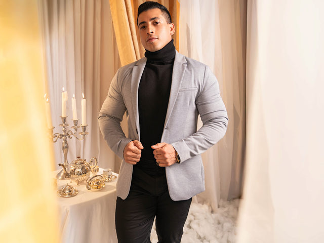 Aaron Strong