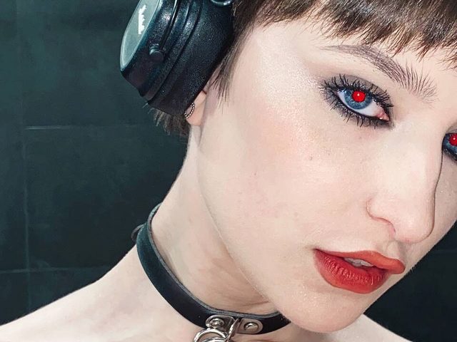 Lucia Velvet