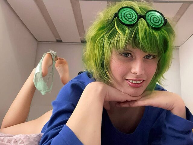 Waru Emily