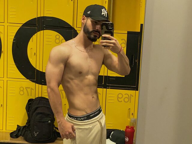 Cameron Pierce
