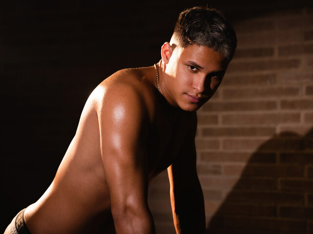 James Owenn