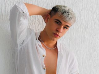 Brett Eliott