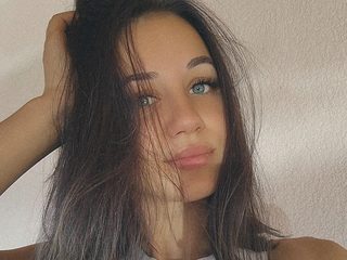 Luna Delacroix