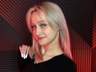 Maxine Coeyv