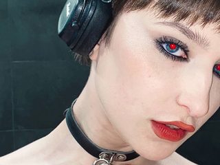 Lucia Velvet