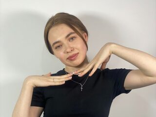 Margret Azzarito