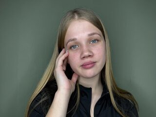 Saundra Launderville