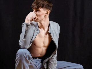 Elio Gray