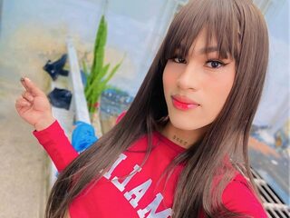 Alexa Valenzuela