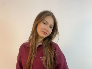 Rhiannon Geesey