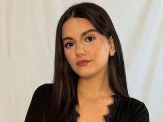 Skye Sibounma