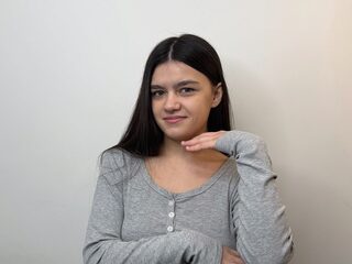 Leeanne Magistrale