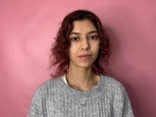 Liane Derouin