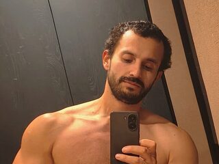 Santi Foster