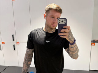 Nick Howlenx