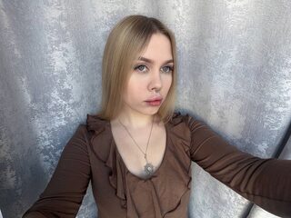 Liliana Cross