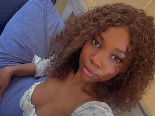Lolah Lee