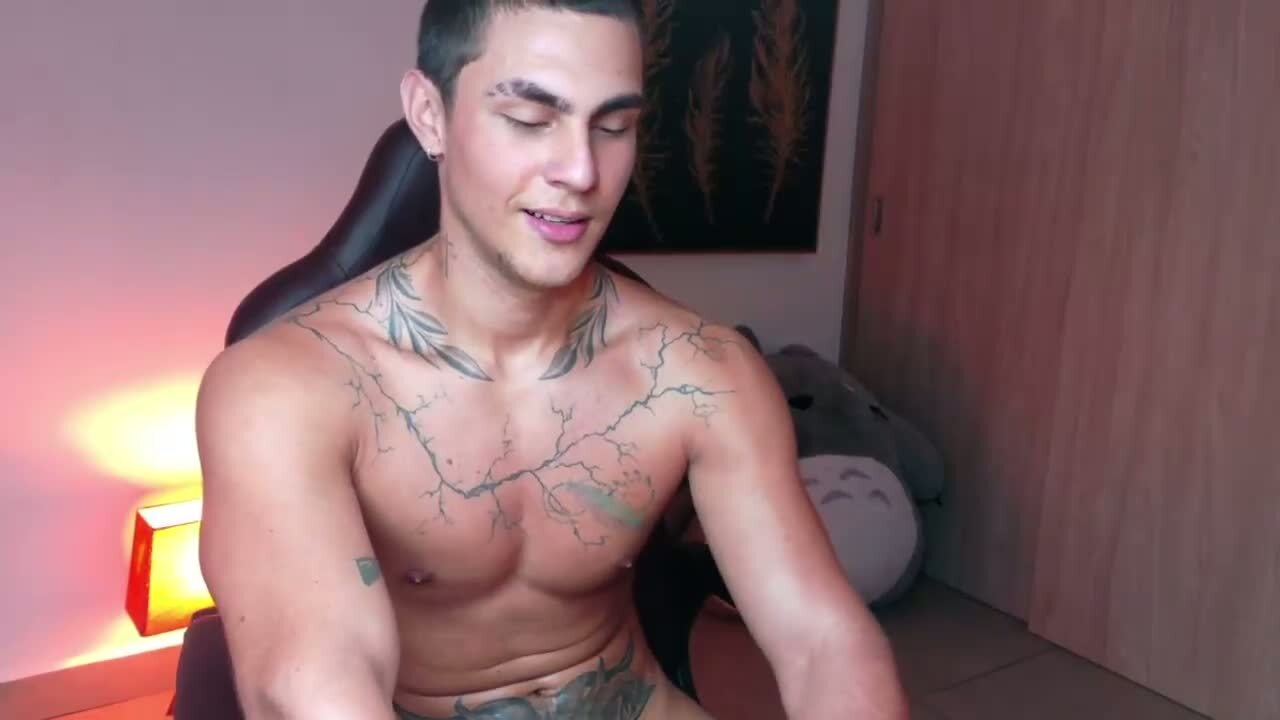 Axel Lenox Private Webcam Show