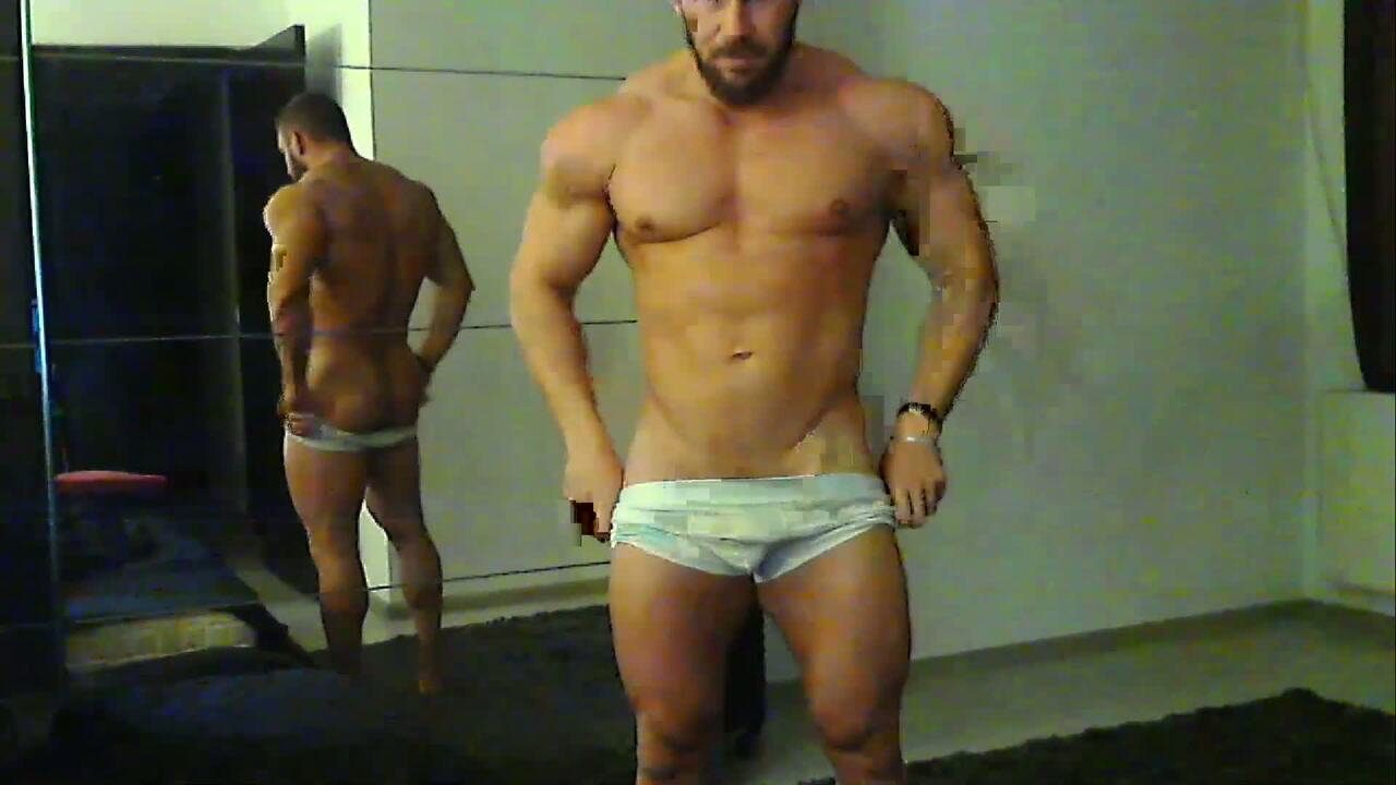 Kevin Muscle Private Webcam Show