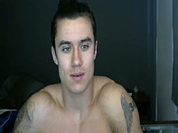 Muscle Guy Talks and Webcam Shows Off